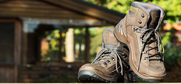 Why Proper Fitting Hiking Boots Are Important