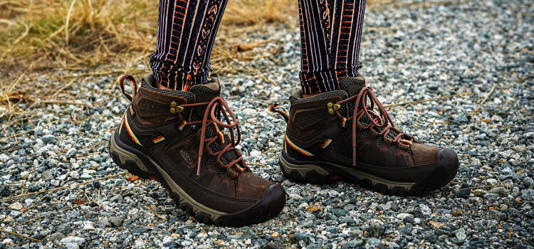 How do you lace up your hiking boots to prevent heel blisters