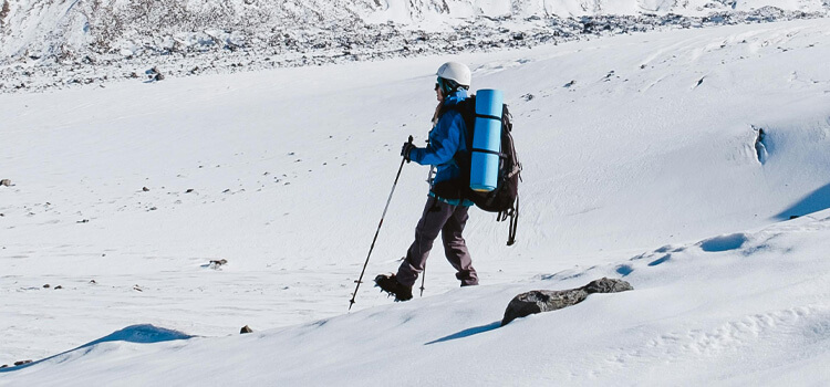 How to Put Snow Baskets on Trekking Poles